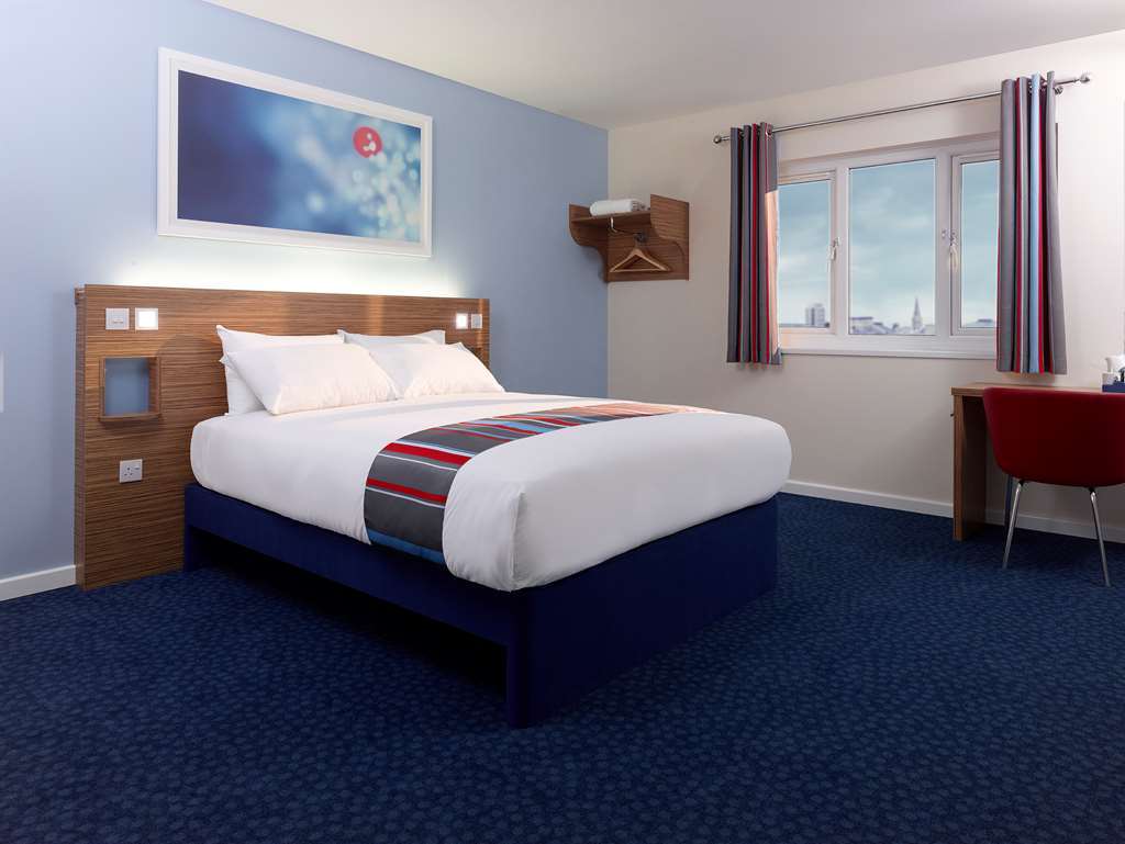 Travelodge Kingston Upon Thames Central London Phòng bức ảnh